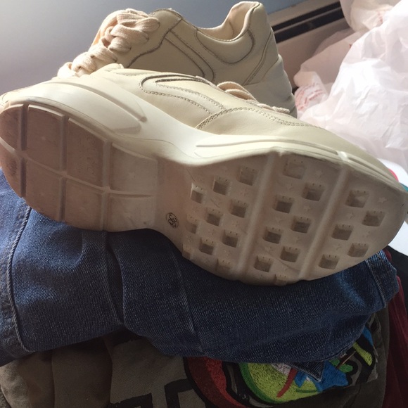 Shoes - Picture 4 of 4